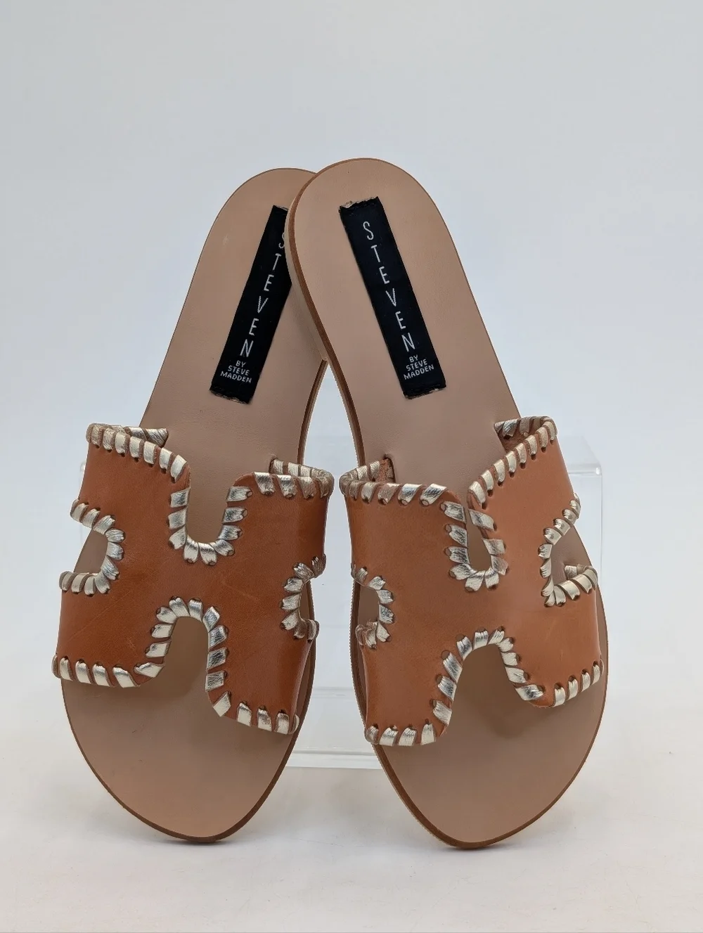 Steve Madden Greece Size 7 Genuine Leather Cognac Silver Metallic-Accent Flats